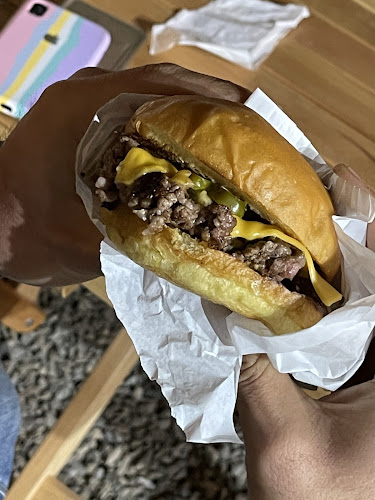 Opiniones de El padrino burger and ice cream en Colina - Hamburguesería