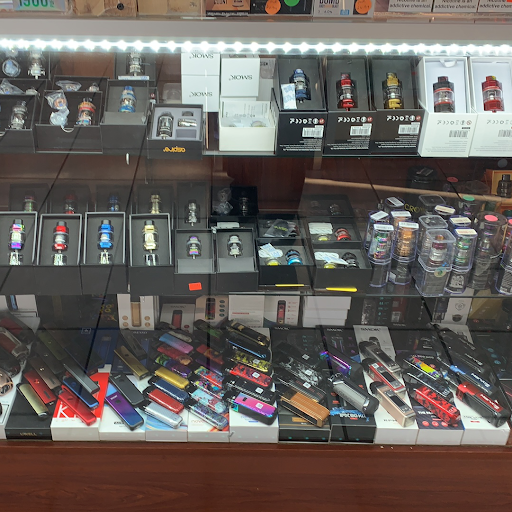 Vaporizer Store «27 Vape & Smoke», reviews and photos, 5268 S 27th St, Milwaukee, WI 53221, USA