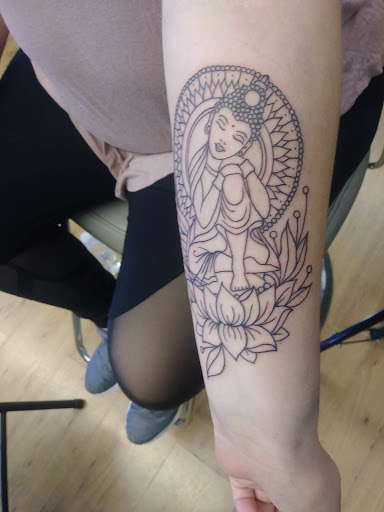 Tattoo Shop «Electric Boogaloo Tattoo», reviews and photos, 1002 NE Minnehaha St, Vancouver, WA 98665, USA