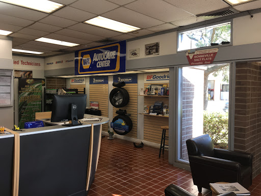 Auto Repair Shop «Island Tire & Automotive Services», reviews and photos, 4 Palmetto Bay Rd, Hilton Head Island, SC 29928, USA