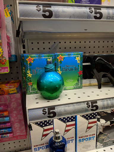 Variety Store «Five Below», reviews and photos, 5900 Poyner Anchor Ln, Raleigh, NC 27616, USA