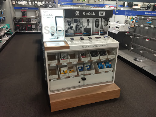 Electronics Store «Best Buy», reviews and photos, 4610 S 76th St, Greenfield, WI 53220, USA