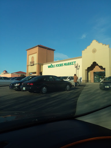 Grocery Store «Whole Foods Market», reviews and photos, 6621 W 119th St, Overland Park, KS 66209, USA