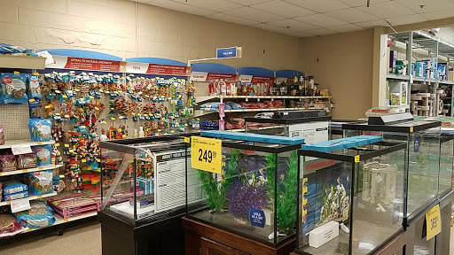 Pet Supply Store «PetSmart», reviews and photos, 950 Hanes Mall Blvd, Winston-Salem, NC 27103, USA