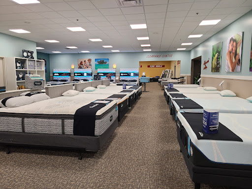 Appliance Store «Famous Tate Appliance & Bedding Centers», reviews and photos, 1015 E Brandon Blvd, Brandon, FL 33511, USA