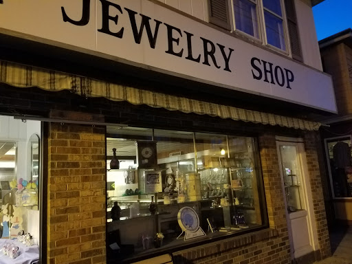 Gift Shop «Pitman Jewelry Shop», reviews and photos, 24 S Broadway, Pitman, NJ 08071, USA