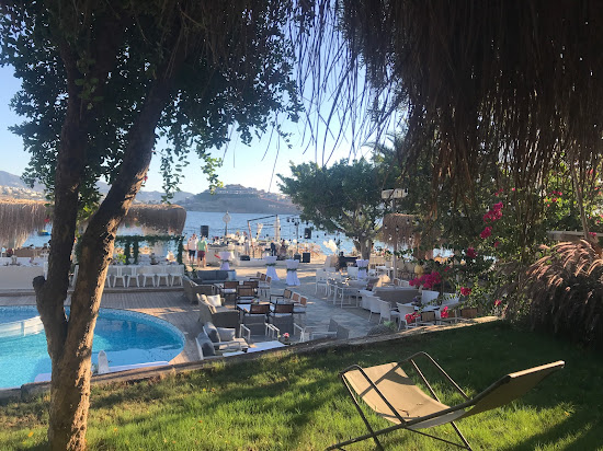 Moon Hotel Beach