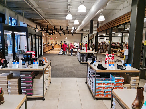 Shoe Store «DSW Designer Shoe Warehouse», reviews and photos, 10400 Old Georgetown Rd, Bethesda, MD 20814, USA