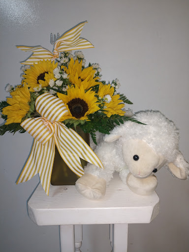 Florist «Mystical Gardens Flower Shop/Palmetto Florist», reviews and photos, 4576 New Jesup Hwy, Brunswick, GA 31520, USA