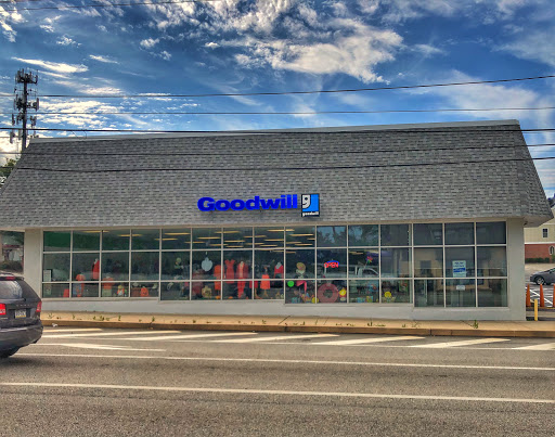 Goodwill Store & Donation Center, 766 Lancaster Ave, Berwyn, PA 19312, Thrift Store