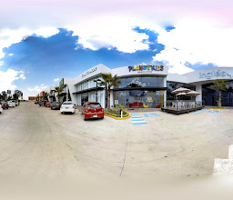PLAZA PUNTA SUR LEON photo