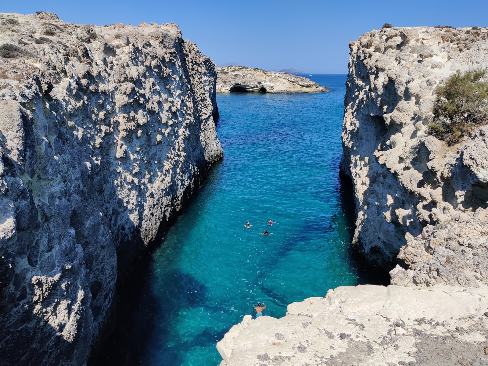 Foto van Papafragas beach met turquoise puur water oppervlakte