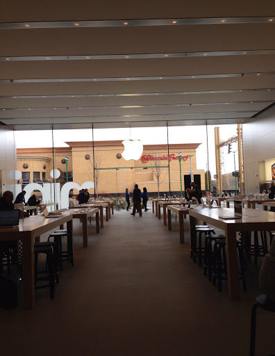 Computer Store «Apple Ridge Hill», reviews and photos, 143 Market Street, Yonkers, NY 10710, USA