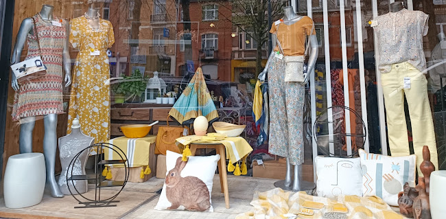 100 Dessus Dessous - Kledingwinkel