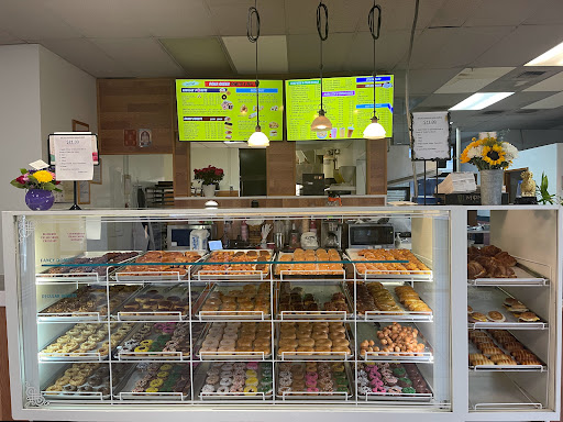 Donut Shop «Dona Queen Donut & Deli», reviews and photos, 2445 4th Ave S #114, Seattle, WA 98134, USA