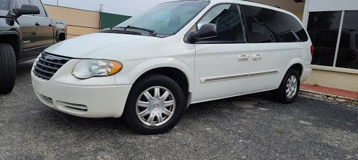 Used Car Dealer «Vale Auto Sales», reviews and photos, 9059 Pendleton Pike, Indianapolis, IN 46236, USA