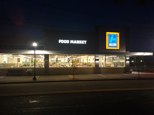 Grocery Store «Aldi Food Market», reviews and photos, 496 Main St, Hackensack, NJ 07601, USA