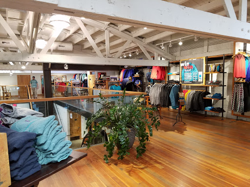 Clothing Store «Patagonia Santa Monica», reviews and photos, 1344 4th St, Santa Monica, CA 90405, USA
