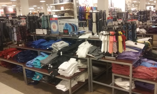 Shopping Mall «Valley West Mall», reviews and photos, 1551 Valley W Dr, West Des Moines, IA 50266, USA