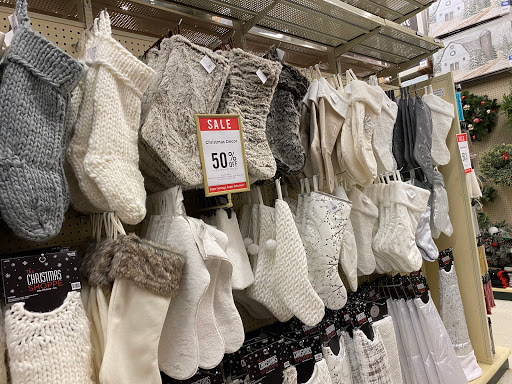 Craft Store «Hobby Lobby», reviews and photos, 7061 W 159th St B, Tinley Park, IL 60477, USA