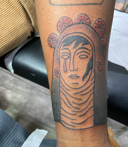 Explore simple tattoo outline ideas, creative tattoo ideas in Atlanta, available at Iron Palm Tattoos & Body Piercing Atlanta