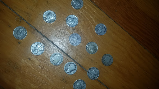 Jewelry Buyer «New Era Jewelry and Coin», reviews and photos, 4359 W Diversey Ave, Chicago, IL 60639, USA