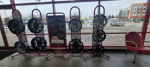 Tire Shop «Discount Tire Store - Saint Paul, MN», reviews and photos, 1350 University Ave W, St Paul, MN 55104, USA