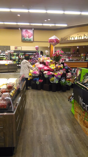 Grocery Store «Safeway», reviews and photos, 1688 Anderson Rd, McLean, VA 22102, USA