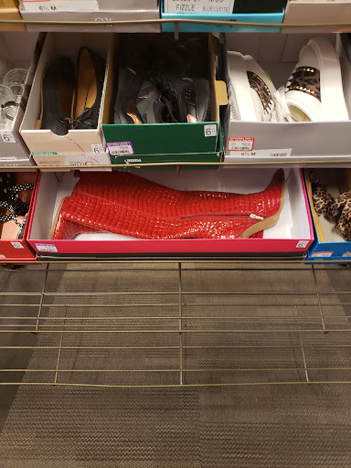 Shoe Store «DSW Designer Shoe Warehouse», reviews and photos, 1650 Airport Blvd #350, Pensacola, FL 32504, USA