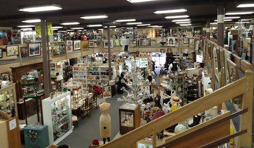 Antique Store «Midtown Antique Mall», reviews and photos, 301 Main St S, Stillwater, MN 55082, USA