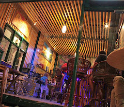 Lucky Shaker Bar photo