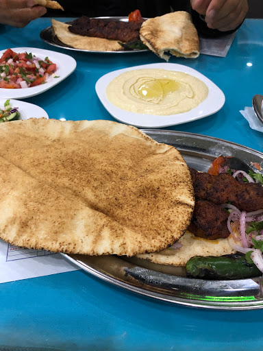 مطعم المدائن للمشويات 