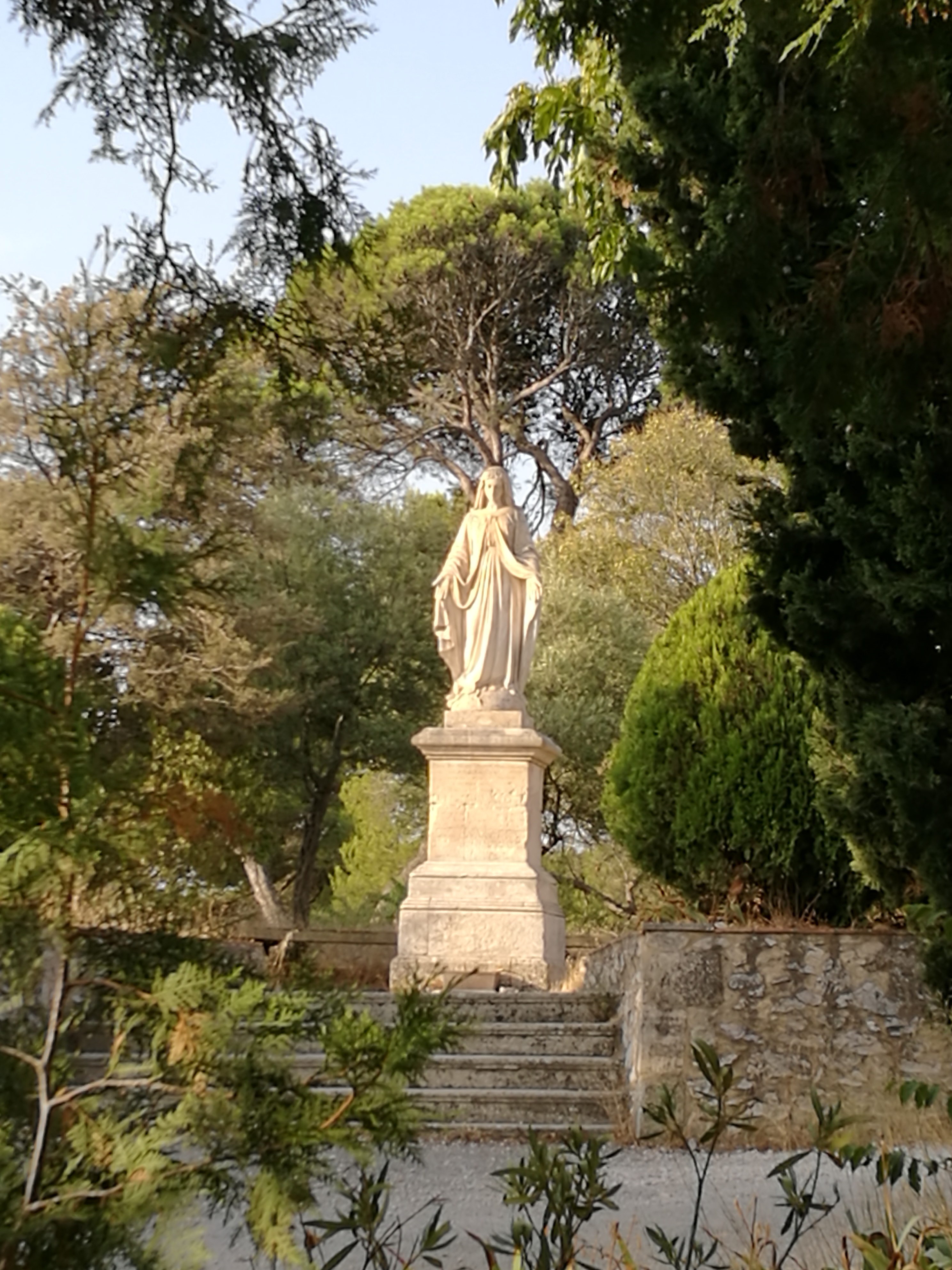 Photo n° 1 de l'avis de Leote.a fait le 29/07/2017 à 04:59