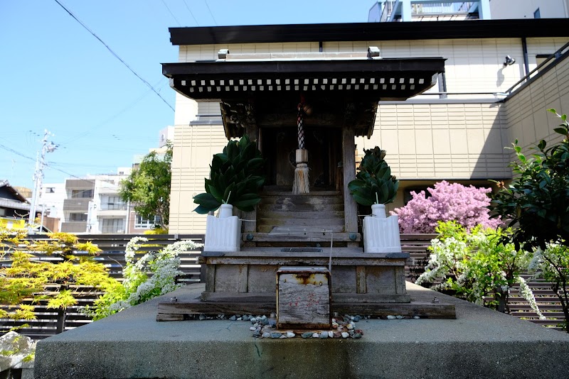 杉之本神社