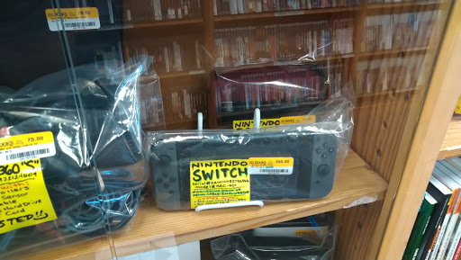 Book Store «Half Price Books», reviews and photos, 2025 S Hurstbourne Pkwy, Louisville, KY 40220, USA