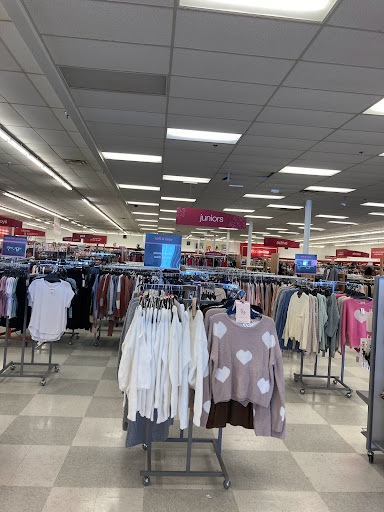 Department Store «T.J. Maxx», reviews and photos, 951 W Pleasant Valley Rd, Parma, OH 44134, USA