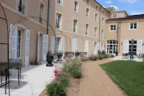 Extérieur du Restaurant Hôtel Le Prieuré à Paray-le-Monial - n°2