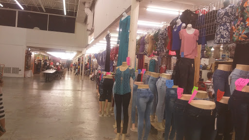 Shopping Mall «Elgin Shopping Mall», reviews and photos, 308 S McLean Blvd, Elgin, IL 60123, USA