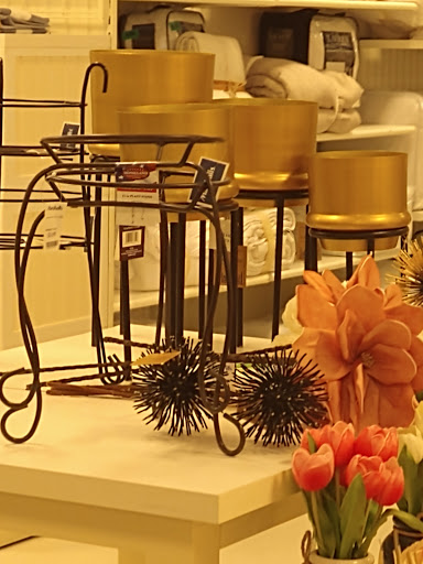 Shopping Mall «Southridge Mall», reviews and photos, 1111 E Army Post Rd, Des Moines, IA 50315, USA