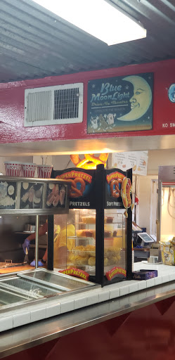 Drive-in Movie Theater «Highway 21 Drive In Movie Theater», reviews and photos, 55 Parker Dr, Beaufort, SC 29906, USA