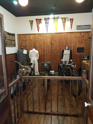 Harley-Davidson Dealer «A.D. Farrow Co. Harley-Davidson (Downtown)», reviews and photos, 491 W Broad St, Columbus, OH 43215, USA