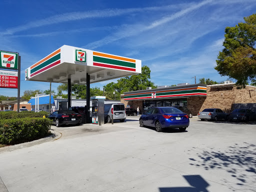 7-Eleven, 5125 W Cypress St, Tampa, FL 33607, USA, 