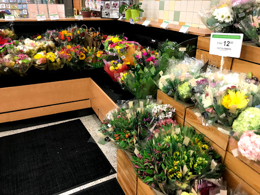 Supermarket «Publix Super Market at Baytree Village», reviews and photos, 1741 Gornto Rd, Valdosta, GA 31601, USA