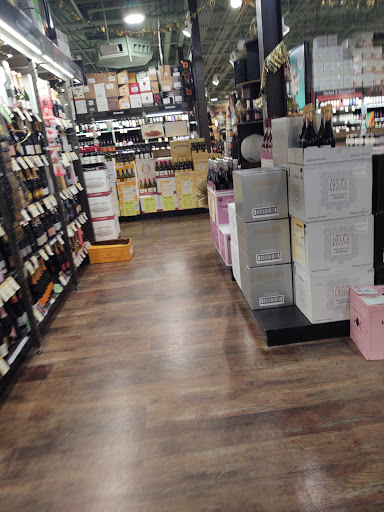 Shopping Mall «The Mall At Lexington Green», reviews and photos, 161 Lexington Green Cir, Lexington, KY 40503, USA