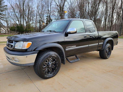 Car Dealer «Pure Automotive», reviews and photos, 4509 Renaissance Pkwy, Warrensville Heights, OH 44128, USA