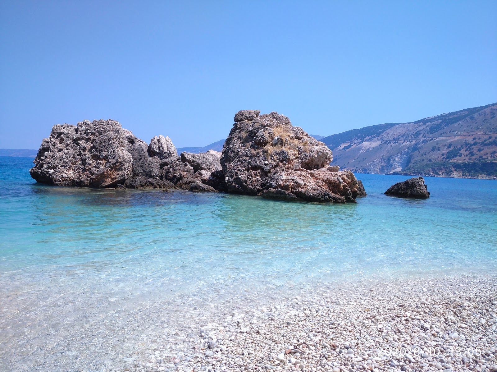 Photo de Plage de Vouti zone des équipements