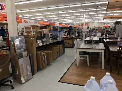 Department Store «Big Lots», reviews and photos, 5600 Mercury Dr, Dearborn, MI 48126, USA