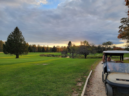Golf Course «Nippo Lake Golf Club», reviews and photos, 88 Stagecoach Rd, Barrington, NH 03825, USA