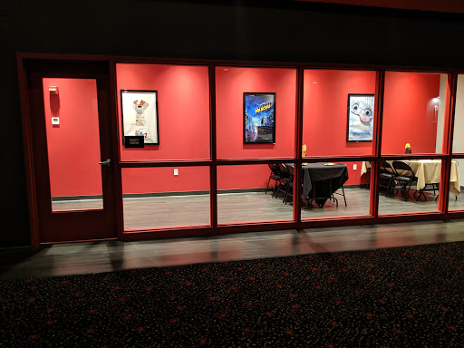 Movie Theater «Bow Tie Cinemas Marquis 16 & BTX Theater», reviews and photos, 100 Quarry Rd, Trumbull, CT 06611, USA