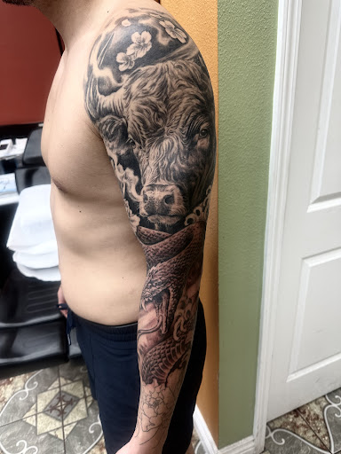 Explore skull tattoo sleeve ideas, creative tattoo ideas in Sunnyvale, available at Da Wei Tattoo Inc